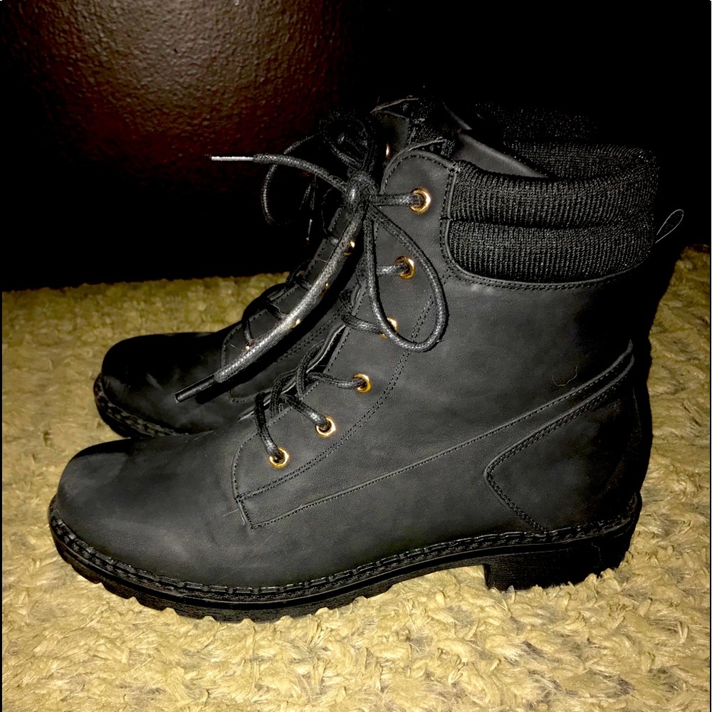 Black combat boots 🥾